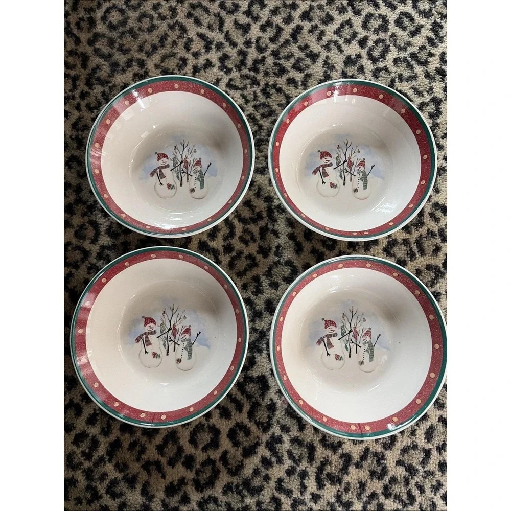 Set of 4 Snowman Christmas Soup Cereal Bowls Festive Holiday Decor Winter Scene